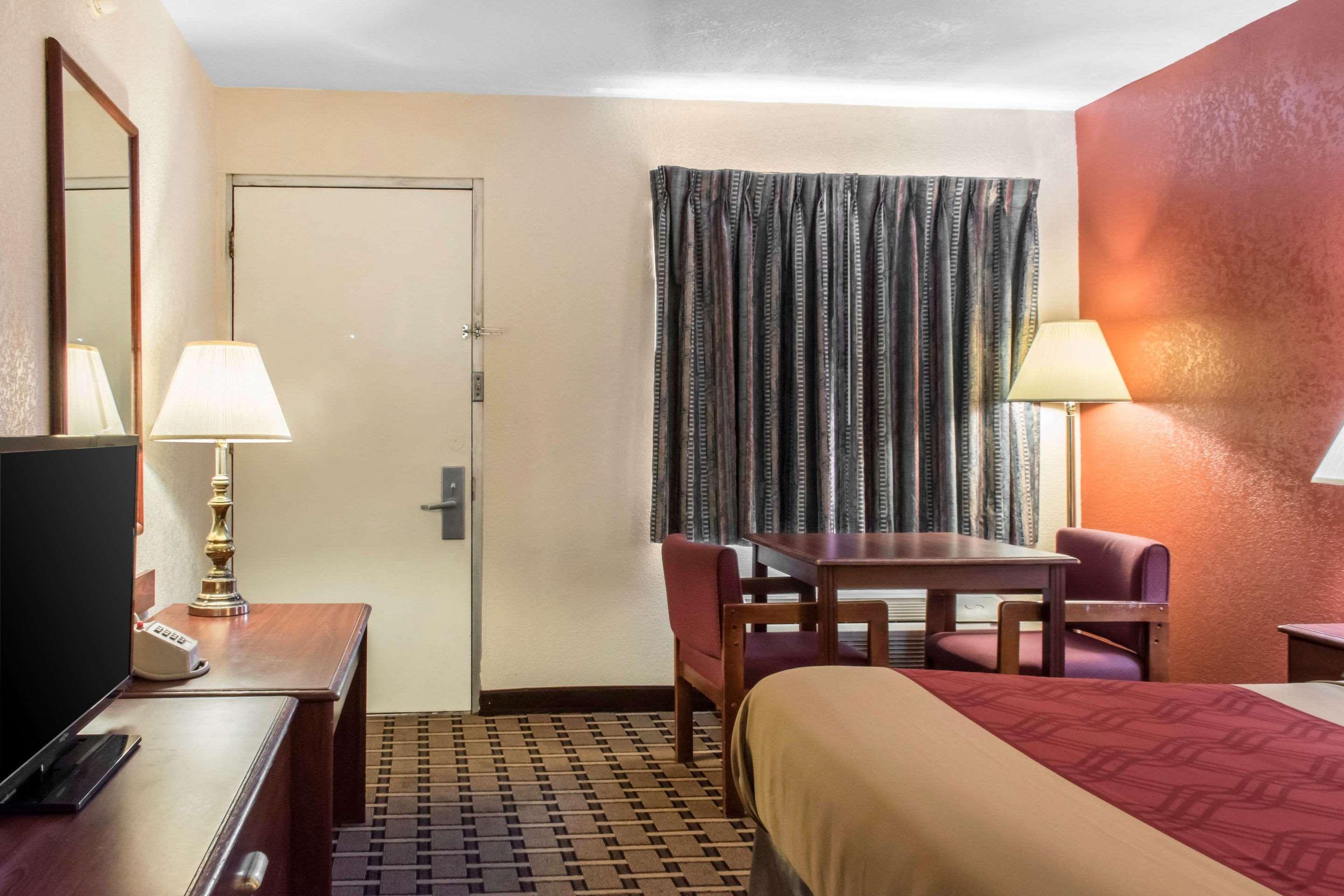 Econo Lodge Carlisle Eksteriør billede